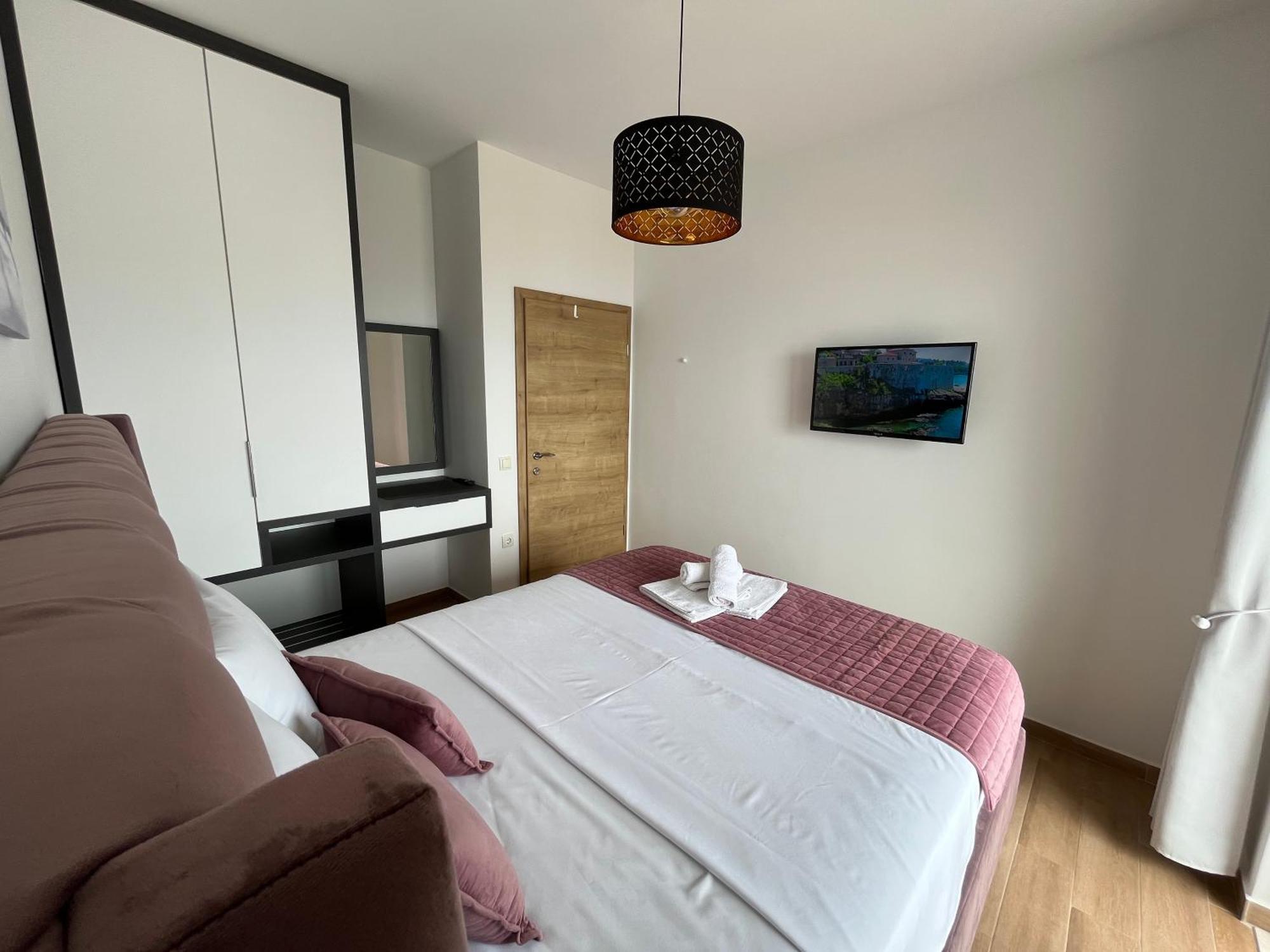 Art'S Apartment Mit Pool Ulcinj Pinjes Экстерьер фото